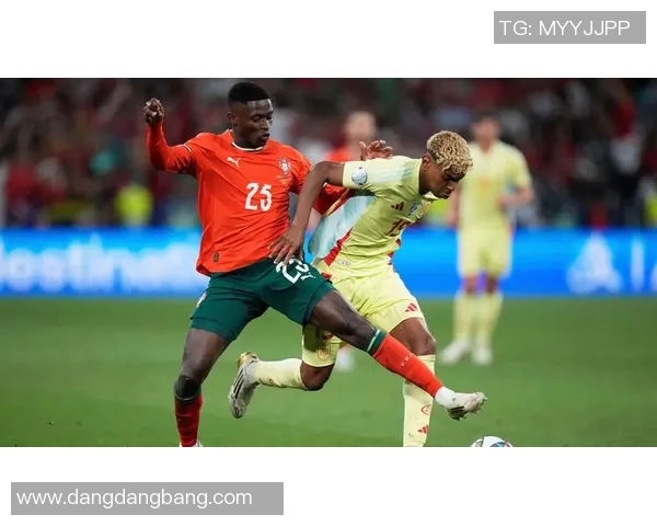 努诺门德斯任意球惊艳全场法甲官方称其为世界最佳左后卫