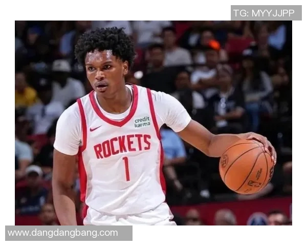 火箭与马刺激战上半场谢泼德表现抢眼文班状态起伏失误频繁