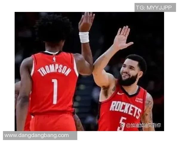 亚当斯解析双塔阵容策略强调防守节奏与进攻对位优势的重要性 亚当斯解析双塔阵容策略强调防守节奏与进攻对位优势的重要性