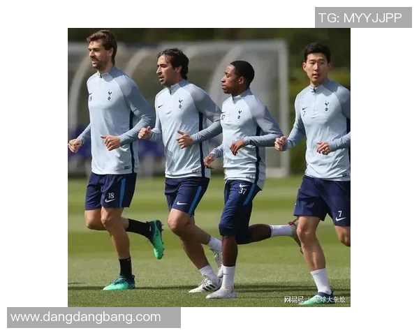 帕齐尼称赞莱奥进步显著学习中锋跑位技巧提升明显