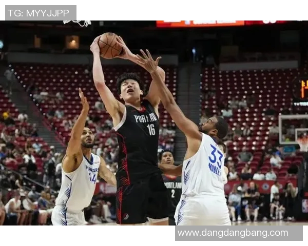 菜鸟观察杨瀚森首秀表现平平状元弗拉格手感不佳探花球员大放异彩砍下34分7篮板 菜鸟观察杨瀚森首秀表现平平状元弗拉格手感不佳探花球员大放异彩砍下34分7篮板