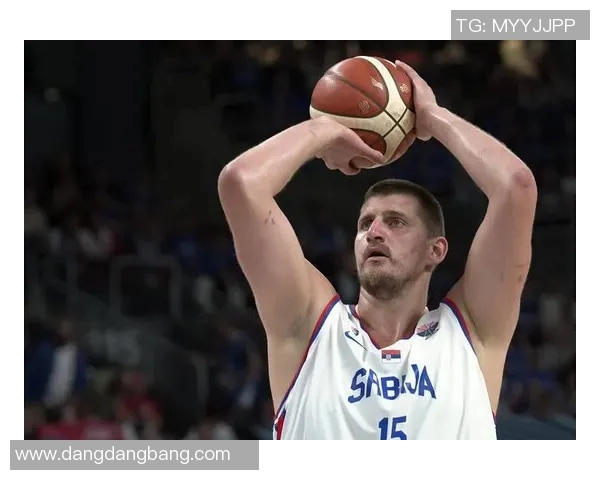 约基奇半场高效表现19分7板8助攻多次快攻扣篮展现统治力