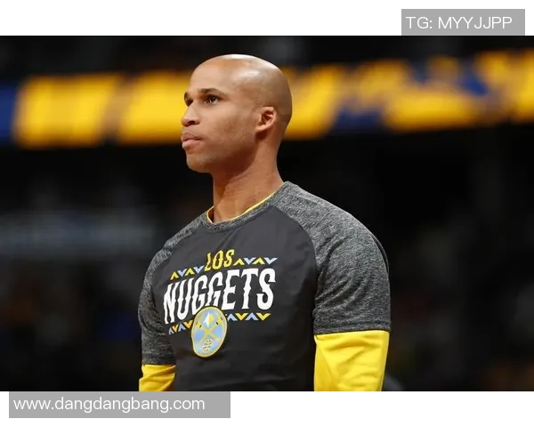 普理查德下半场失准6投0中全场仅得11分正负值惨淡21