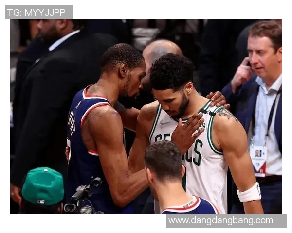 戈贝尔家庭再添新成员球迷热议狼记的信心与期待