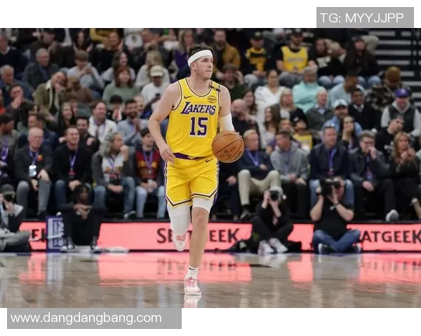 湖人本赛季前33场比赛表现出色22胜11负并列自夺冠以来最佳战绩