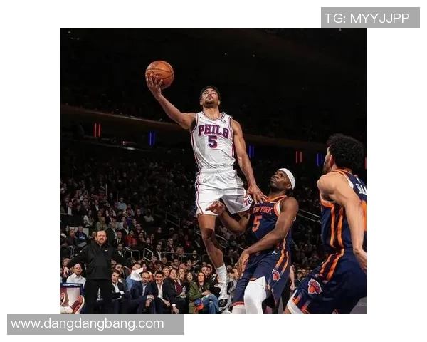 格莱姆斯续约未果仍全力以赴助球队争胜签下870万资质报价